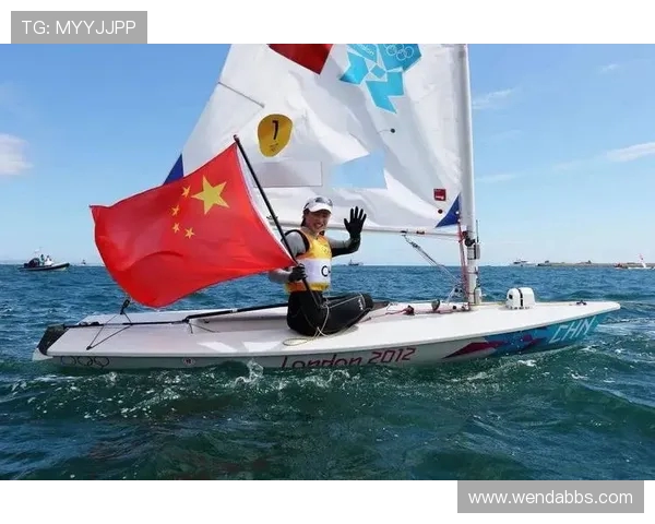 世界帆船锦标赛运动员海上求生技能